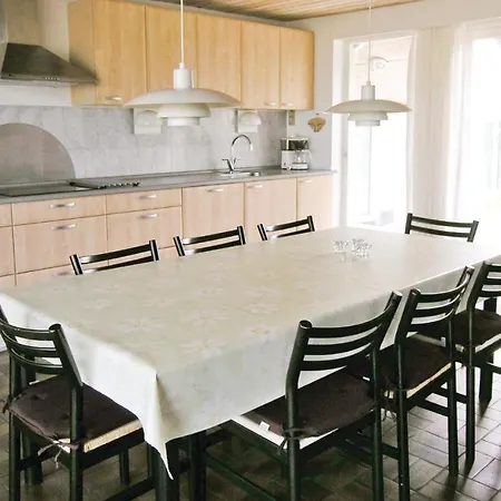 Gorgeous In Frostrup With Wifi Holiday home Lild Strand